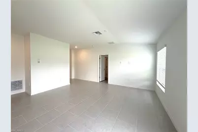17216 Cantu Ct, North Fort Myers, FL 33917 - Photo 7