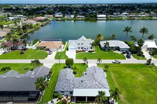 850 SE 1st Terrace, Cape Coral, FL 33990 - Photo 45
