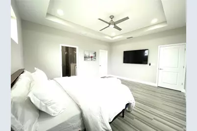 812 SW 8th Pl, Cape Coral, FL 33991 - Photo 11