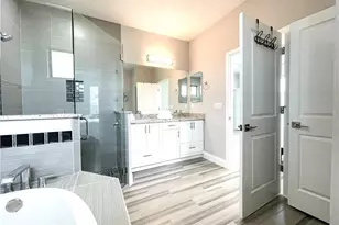 812 SW 8th Pl, Cape Coral, FL 33991 - Photo 13