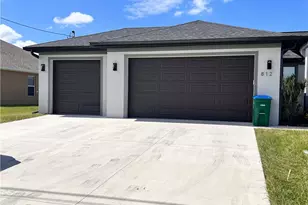 812 SW 8th Pl, Cape Coral, FL 33991 - Photo 25