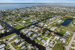 2727 Sanderling Ct, Saint James City, FL 33956 - Photo 11