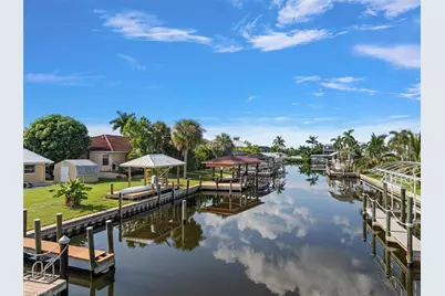 2727 Sanderling Ct, Saint James City, FL 33956 - Photo 1