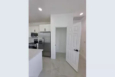 2106 W 17th St, Lehigh Acres, FL 33972 - Photo 33