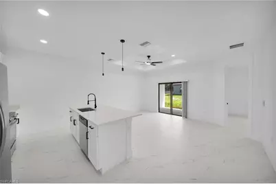 4984 Fairway Ct, Lehigh Acres, FL 33973 - Photo 5