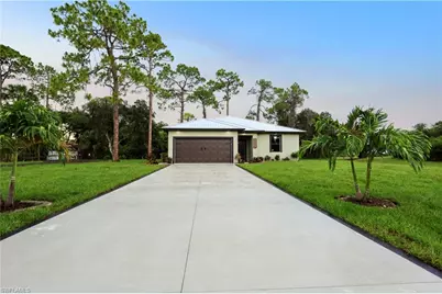 5033 Pinetree Cir, Labelle, FL 33935 - Photo 3