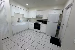 5831 Casablanca Ct, Fort Myers, FL 33919 - Photo 5