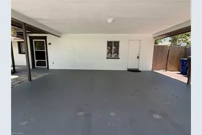 5831 Casablanca Ct, Fort Myers, FL 33919 - Photo 3