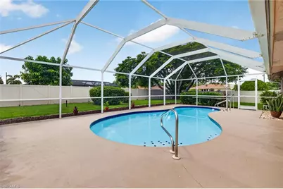 1118 SE 18th St, Cape Coral, FL 33990 - Photo 25