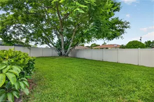 1118 SE 18th St, Cape Coral, FL 33990 - Photo 31