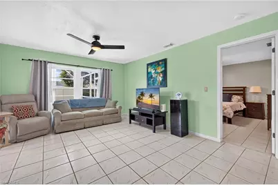 1118 SE 18th St, Cape Coral, FL 33990 - Photo 13