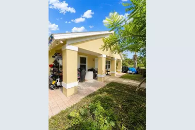 26668 Arrow Ct, Bonita Springs, FL 34135 - Photo 3