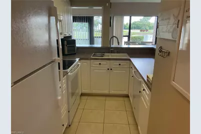 5550 Trailwinds Dr #615, Fort Myers, FL 33907 - Photo 7