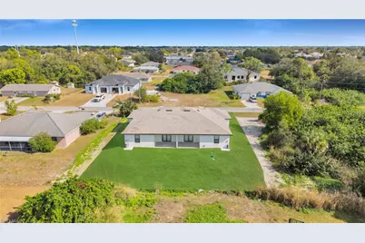 330 Gordon Ave S, Lehigh Acres, FL 33973 - Photo 3