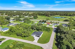 6044 Acorn Cir, Labelle, FL 33935 - Photo 5
