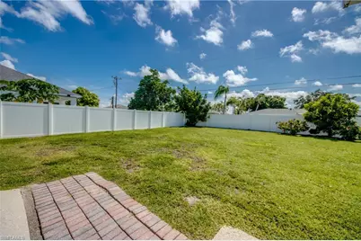 3609 SE 2nd Ave, Cape Coral, FL 33904 - Photo 35