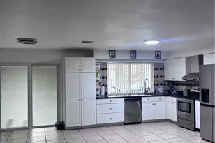 [Address not provided], Fort Myers, FL 33907 - Photo 9