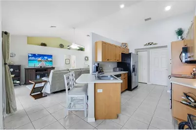 1815 NE 2nd Pl, Cape Coral, FL 33909 - Photo 13