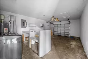 2028 NE 17th Pl, Cape Coral, FL 33909 - Photo 13