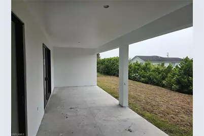 820 Lystra Ave, Fort Myers, FL 33913 - Photo 3