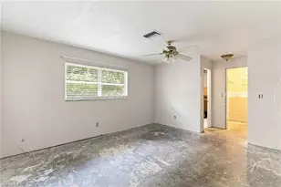 4917 Triton Ct W, Cape Coral, FL 33904 - Photo 7