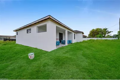 513 NE 15th Ter, Cape Coral, FL 33909 - Photo 23