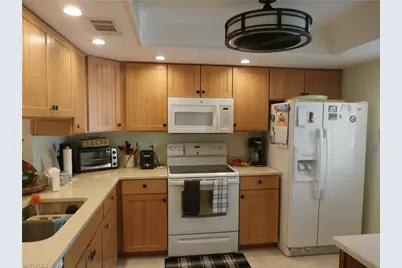 11140 Caravel Cir #109, Fort Myers, FL 33908 - Photo 3