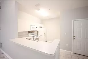 15449 Bellamar Cir, Fort Myers, FL 33908 - Photo 5