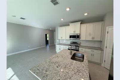 1026 Grant Blvd, Lehigh Acres, FL 33974 - Photo 11
