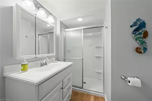 979 E Gulf Dr, Sanibel, FL 33957 - Photo 37