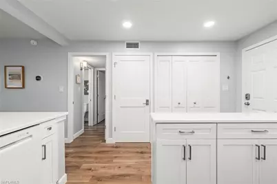 979 E Gulf Dr #242, Sanibel, FL 33957 - Photo 11