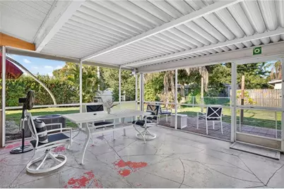 2950 Holly Rd, Fort Myers, FL 33901 - Photo 19