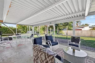 2950 Holly Rd, Fort Myers, FL 33901 - Photo 21