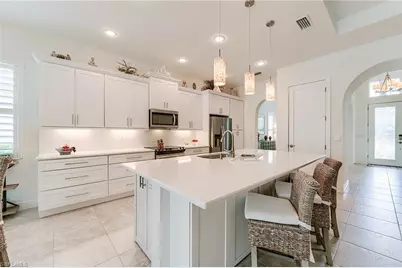 10566 Carena Cir, Fort Myers, FL 33913 - Photo 7