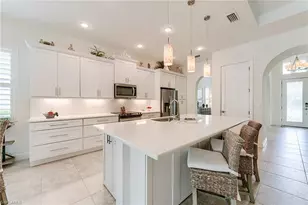 10566 Carena Cir, Fort Myers, FL 33913 - Photo 7
