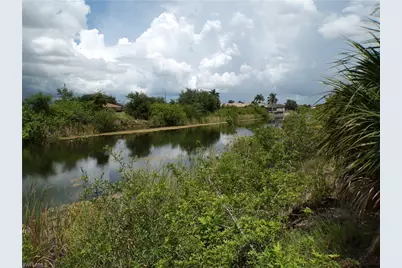 1128 NW 9th Ave, Cape Coral, FL 33993 - Photo 3