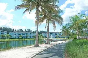 16645 Lake Cir Dr, Fort Myers, FL 33908 - Photo 5