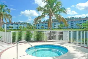 16645 Lake Cir Dr, Fort Myers, FL 33908 - Photo 9