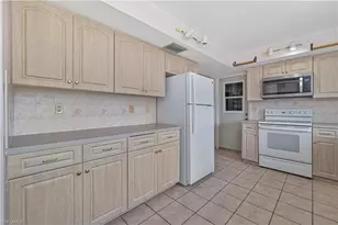 1514 SE 43rd St, Cape Coral, FL 33904 - Photo 7