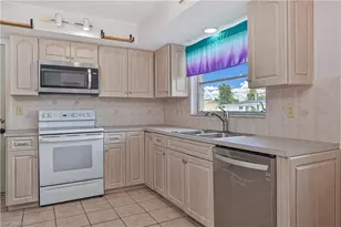 1514 SE 43rd St, Cape Coral, FL 33904 - Photo 5