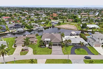 4949 Seville Ct, Cape Coral, FL 33904 - Photo 47