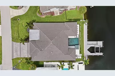4949 Seville Ct, Cape Coral, FL 33904 - Photo 7