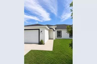 622 SE 7th St, Cape Coral, FL 33990 - Photo 1