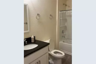 108 Dublin Cir, Labelle, FL 33935 - Photo 9