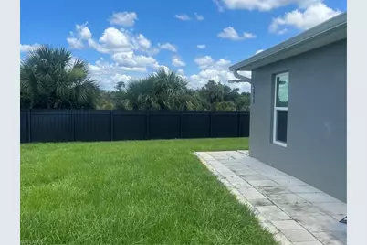 108 Dublin Cir, Labelle, FL 33935 - Photo 11