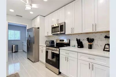 1140 29th St SW, Naples, FL 34117 - Photo 11