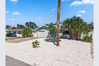 193 Hibiscus Dr, Fort Myers Beach, FL 33931 - Photo 41