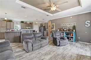 3621 Dustin Dr, Labelle, FL 33935 - Photo 9