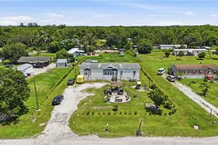 3621 Dustin Dr, Labelle, FL 33935 - Photo 5