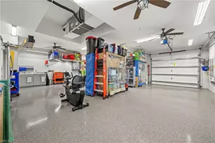 2502 Van Buren Pkwy, Cape Coral, FL 33993 - Photo 31